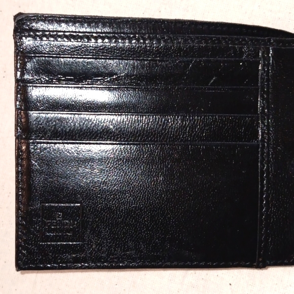Fendi zucca bifold wallet authentic ❤️ - Picture 3 of 5